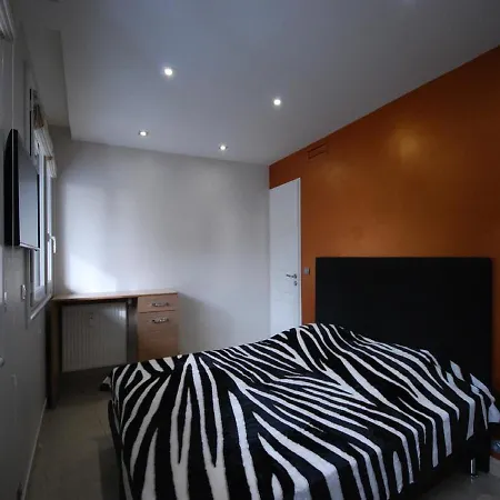 Three Bedroom Carlton